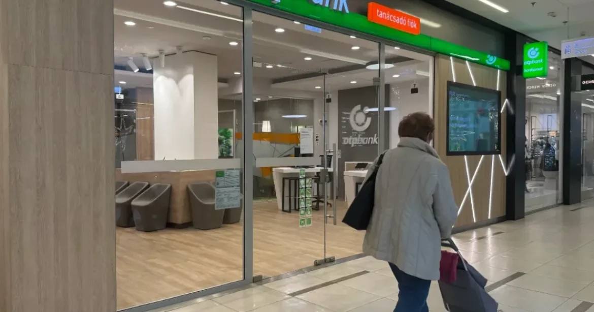 Nagy banki kimaradások Magyarországon: érintheti a kártyás fizetést is